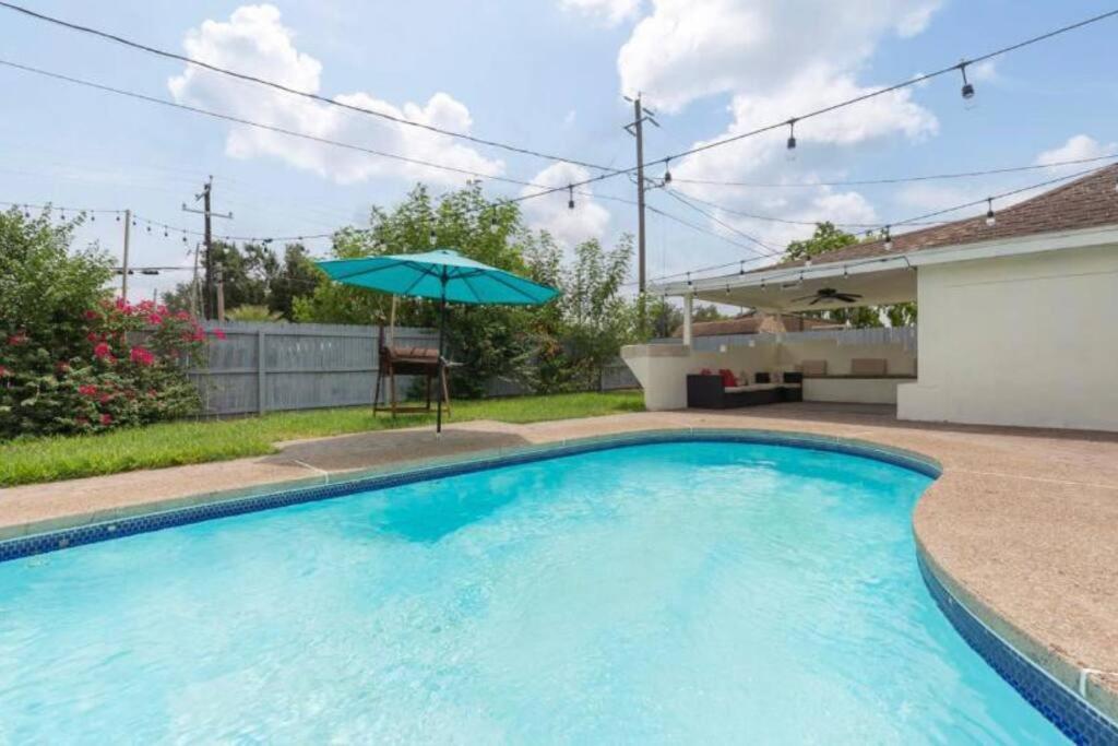 Mcallen 4Br With Pool, Shopping & More Extérieur photo
